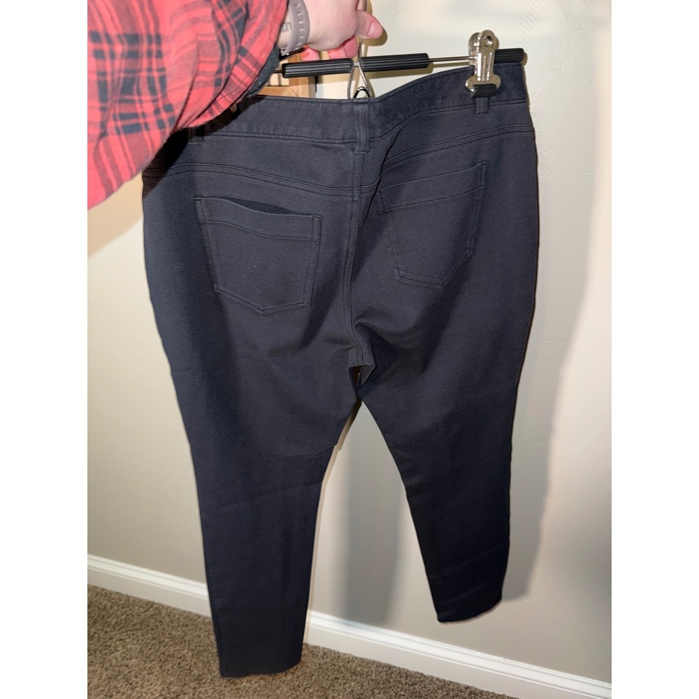 GH Bass & Co Black Skinny Pants Womens Size 10 Cotton Blend Stretch 5-Pocket‎ - Picture 3 of 8